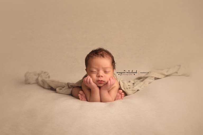 Cleveland Newborn Photographer