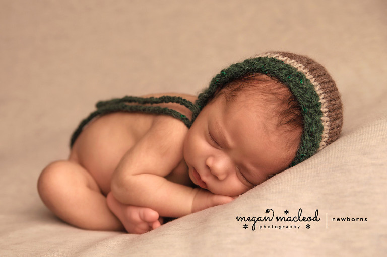 Cleveland Newborn Photographer