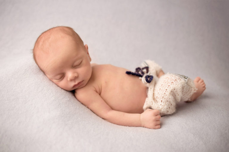 avon newborn photographer