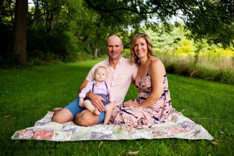 9 month baby photos | Cleveland Baby Photographer