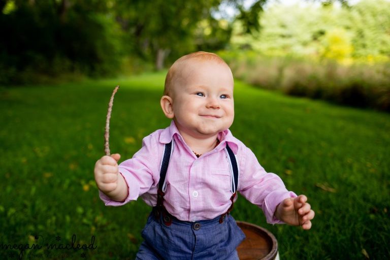 9 month baby photos | Cleveland Baby Photographer